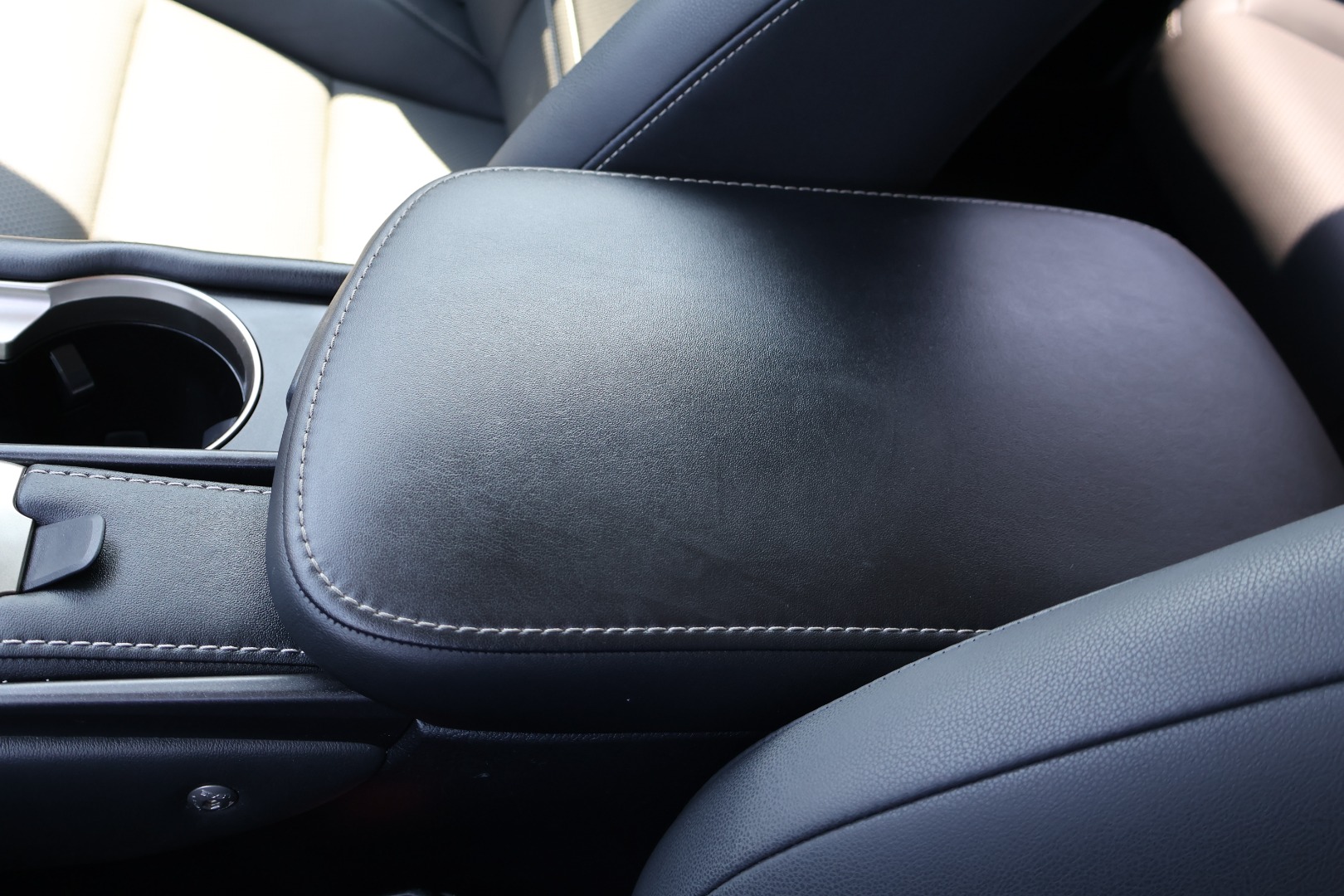 2020 Lexus NX Hybrid 300h - Photo 35