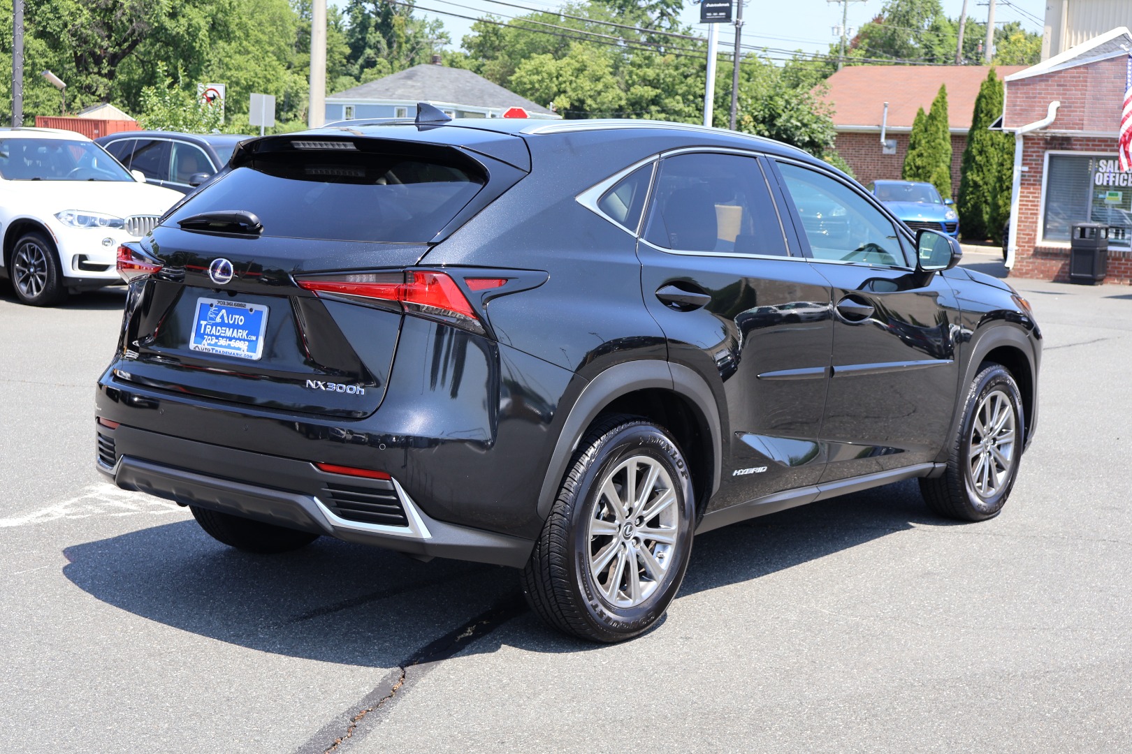 2020 Lexus NX Hybrid 300h - Photo 8