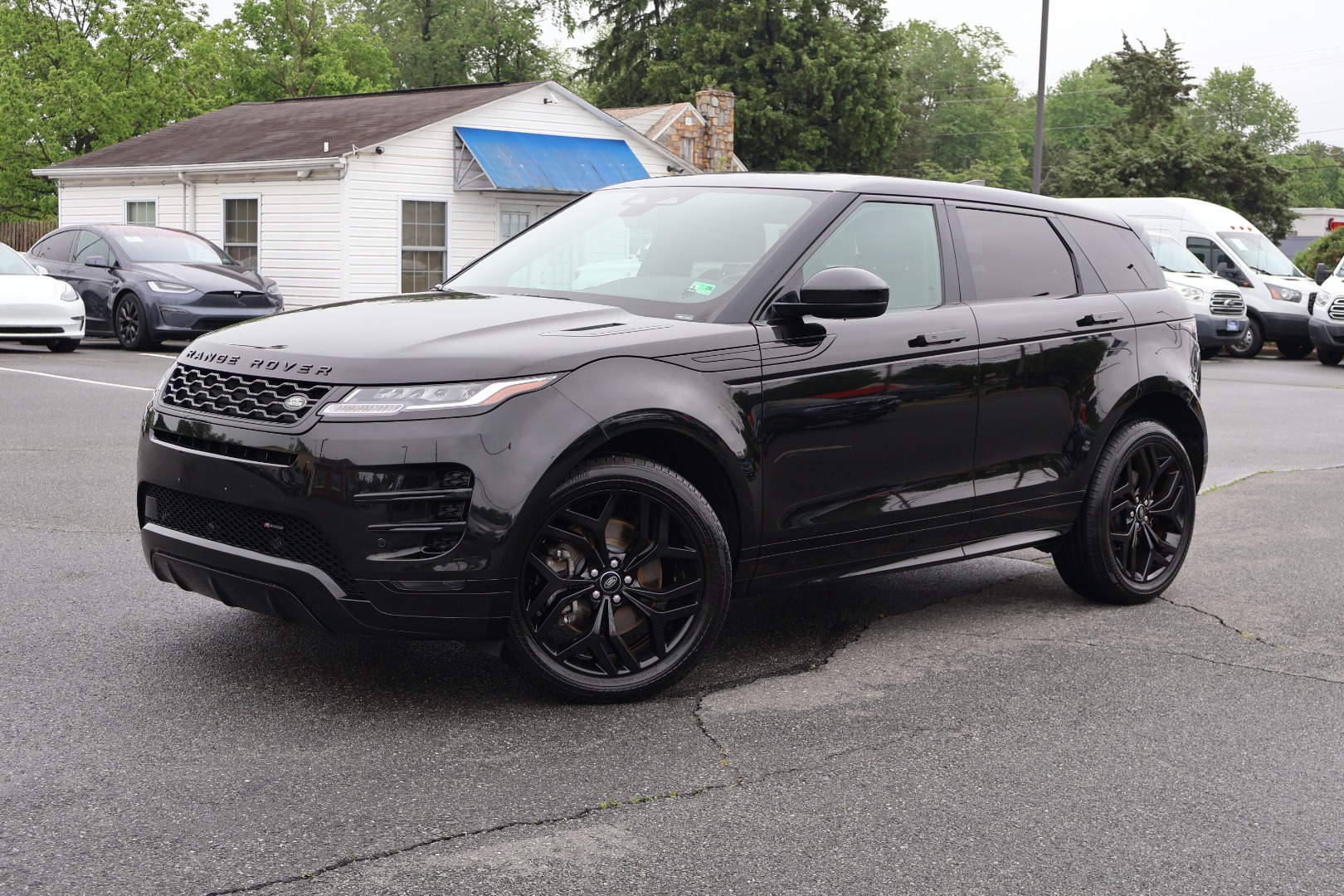 2022 Land Rover Range Rover Evoque R-Dynamic S's photo