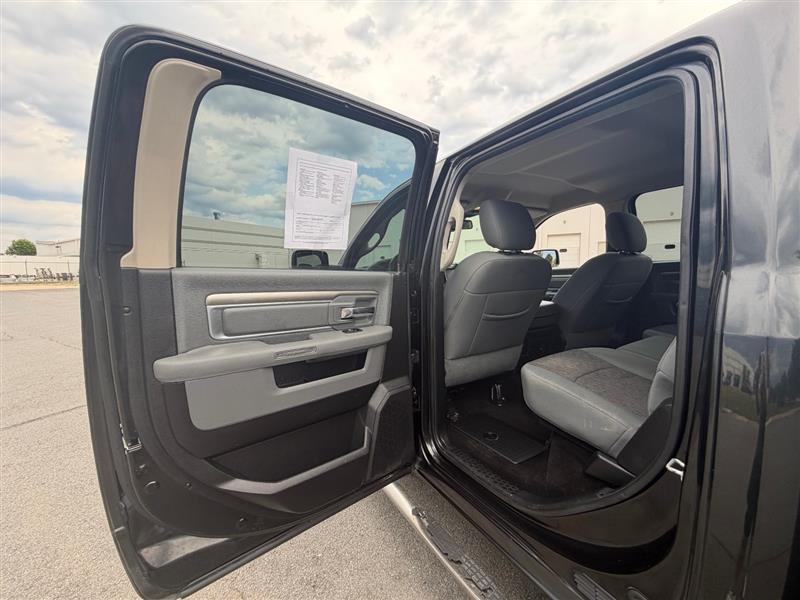 2015 RAM Ram 1500 Pickup Outdoorsman - Photo 15