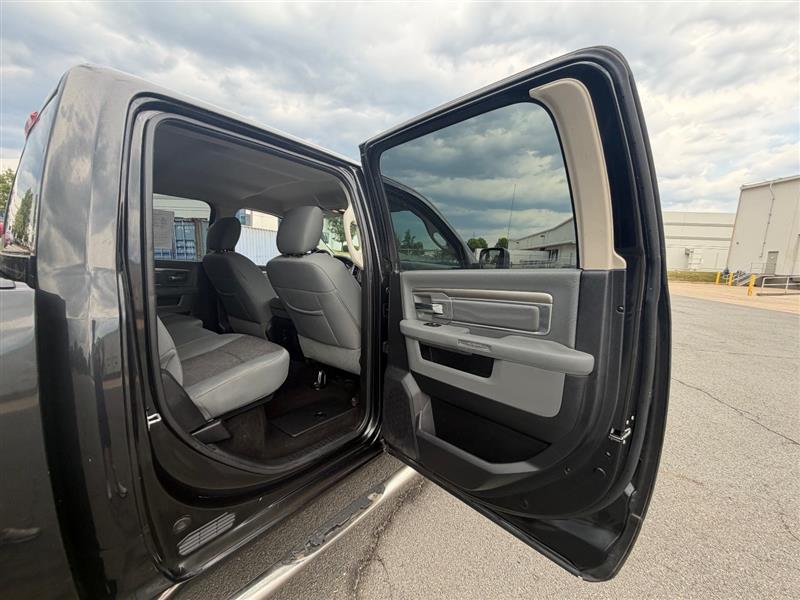 2015 RAM Ram 1500 Pickup Outdoorsman - Photo 23