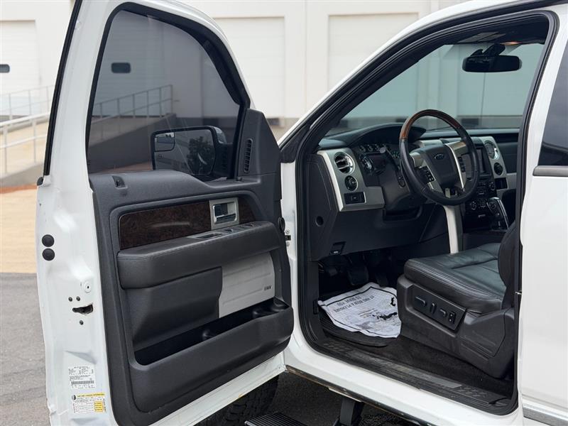 2013 Ford F-150 Platinum - Photo 13