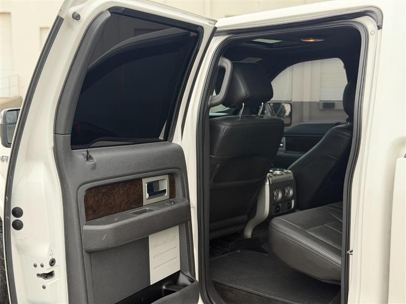 2013 Ford F-150 Platinum - Photo 18