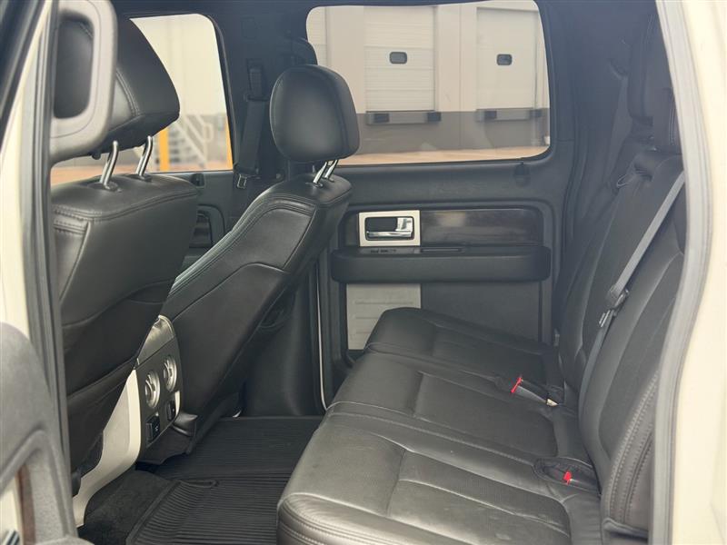 2013 Ford F-150 Platinum - Photo 19