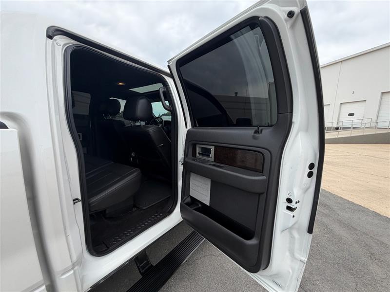2013 Ford F-150 Platinum - Photo 29