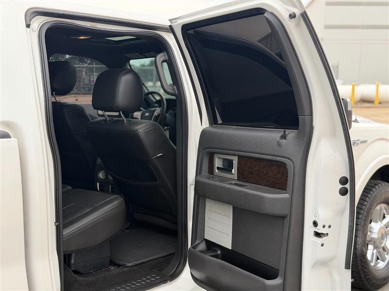 2013 Ford F-150 Platinum - Photo 30