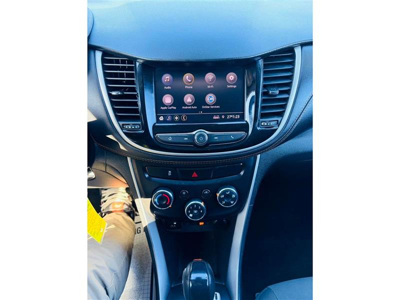2020 Chevrolet Trax LS - Photo 15