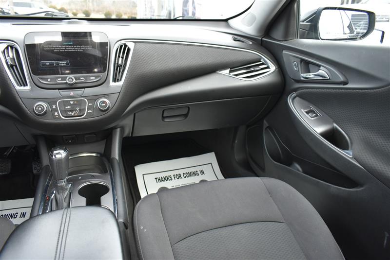 2018 Chevrolet Malibu 1LT - Photo 17