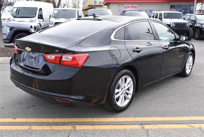 2018 Chevrolet Malibu 1LT - Photo 5