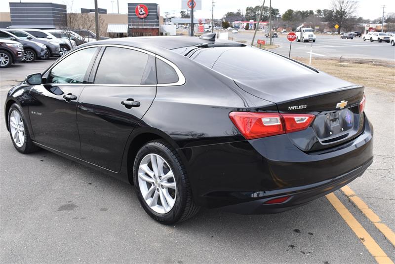2018 Chevrolet Malibu 1LT - Photo 6