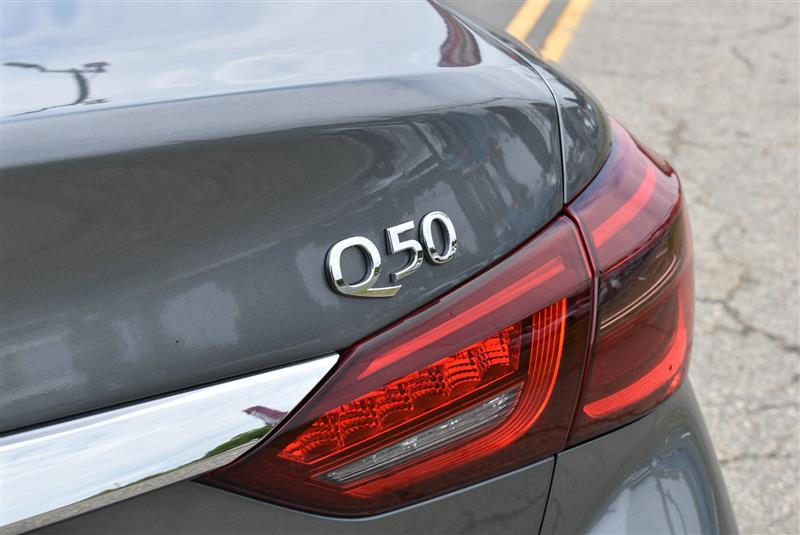 2018 INFINITI Q50 LUXE - Photo 9