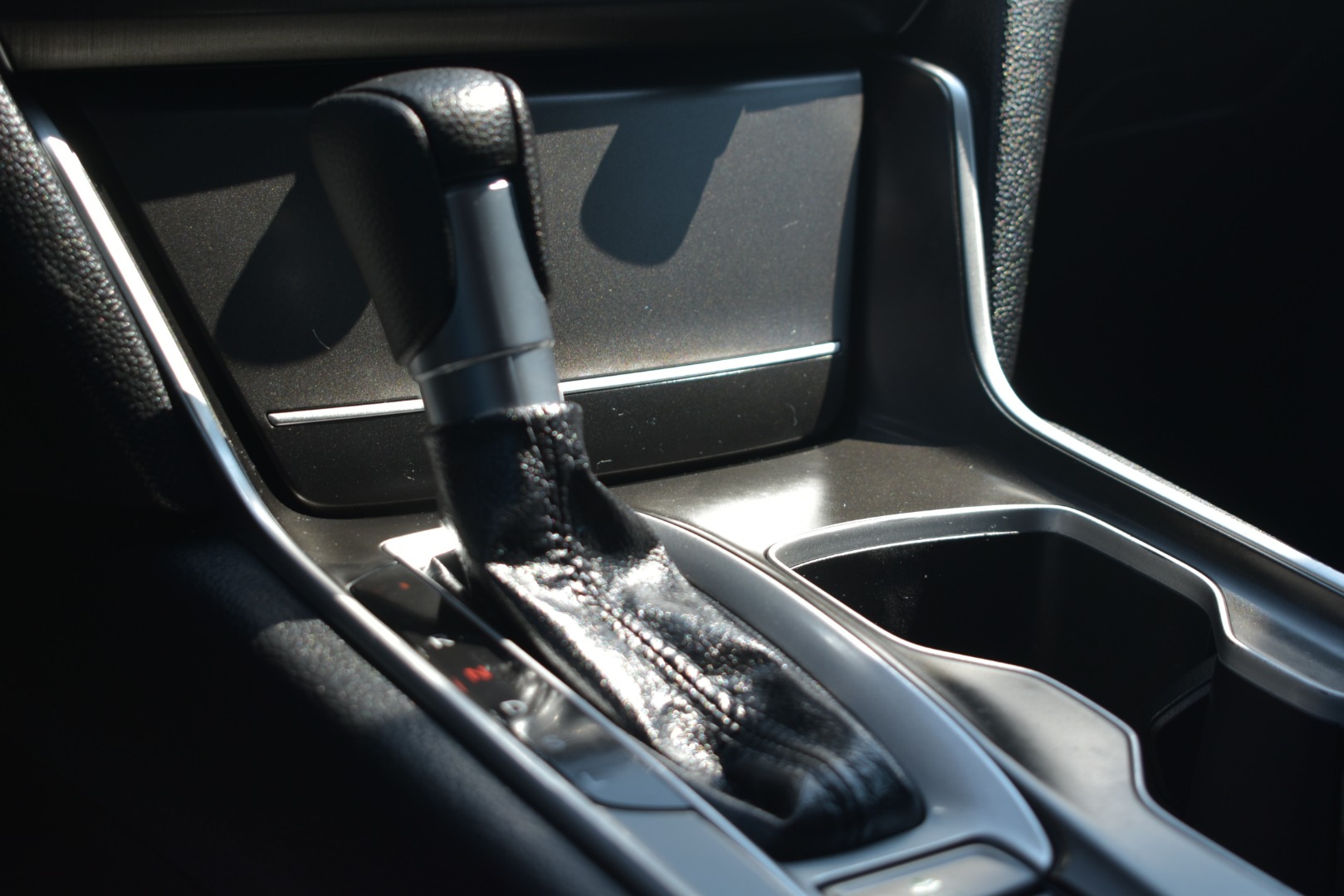 2018 Honda Accord LX - Photo 16
