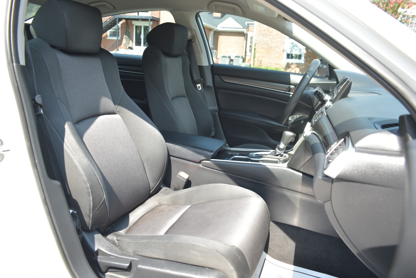 2018 Honda Accord LX - Photo 22
