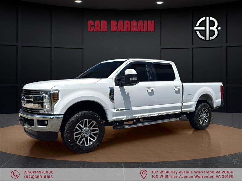 2019 FORD SUPER DUTY F-250 SRW LARIAT CREW CAB 4WD w/NAVIGATION SYSTEM & MOONROOF