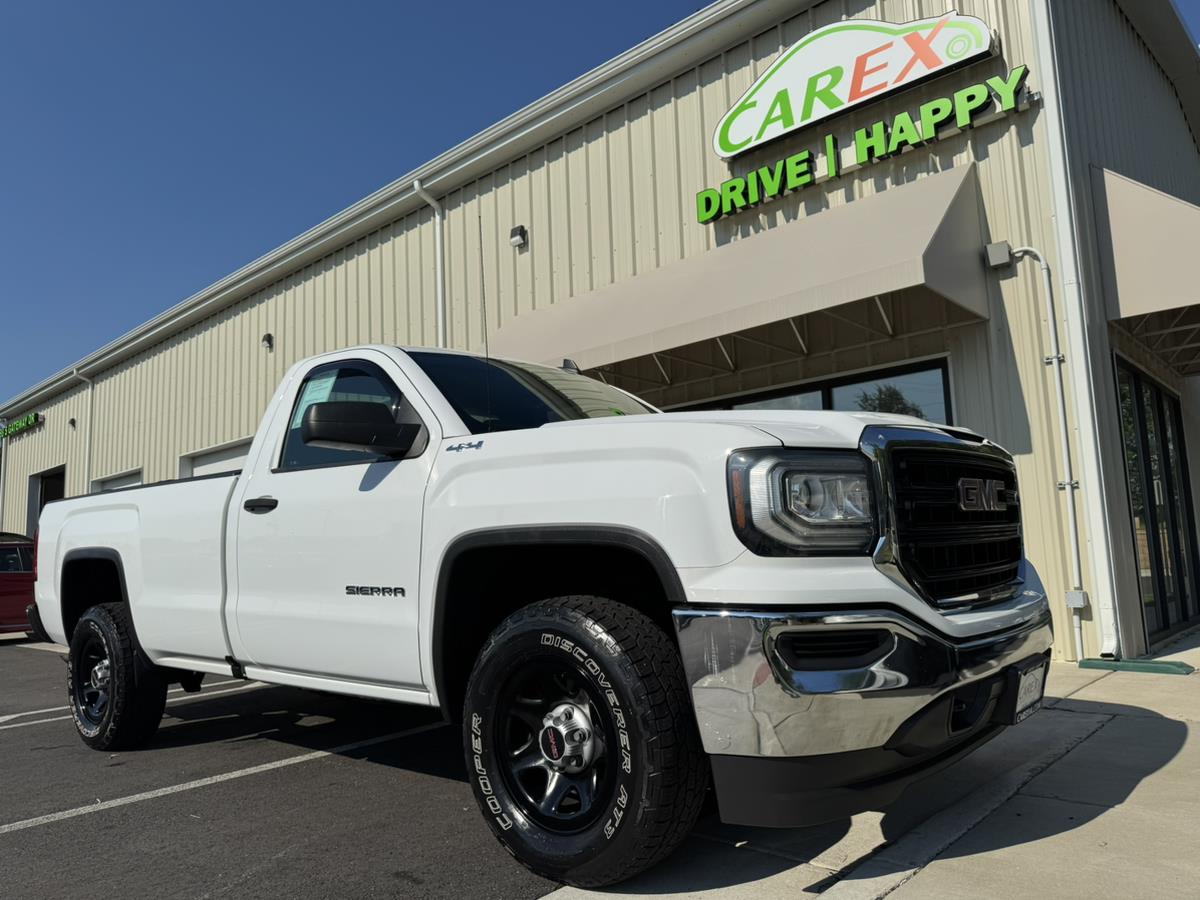 2016 GMC Sierra 4WD Regular Cab Standard Box's photo