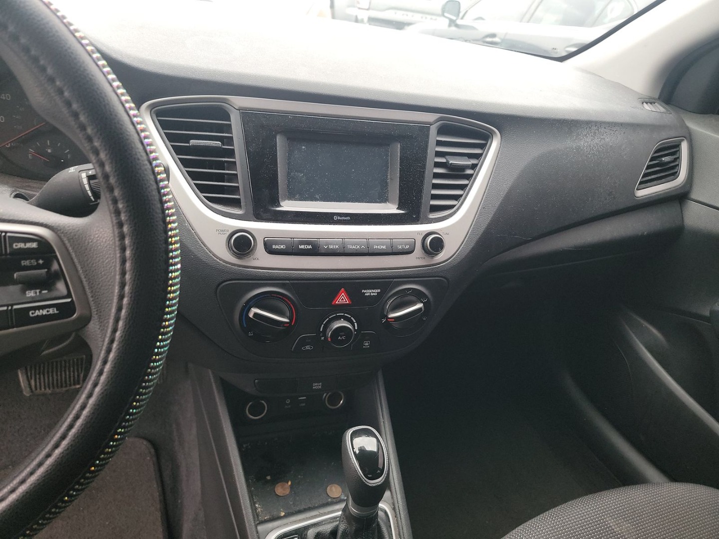 2021 Hyundai Accent SE - Photo 10