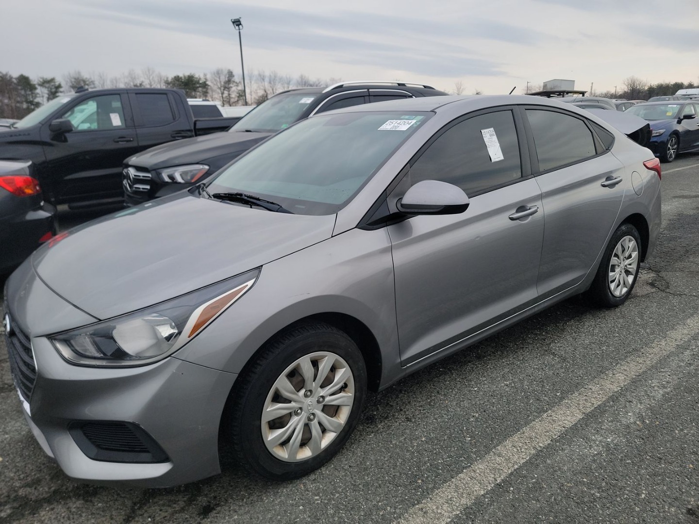 2021 Hyundai Accent SE - Photo 3