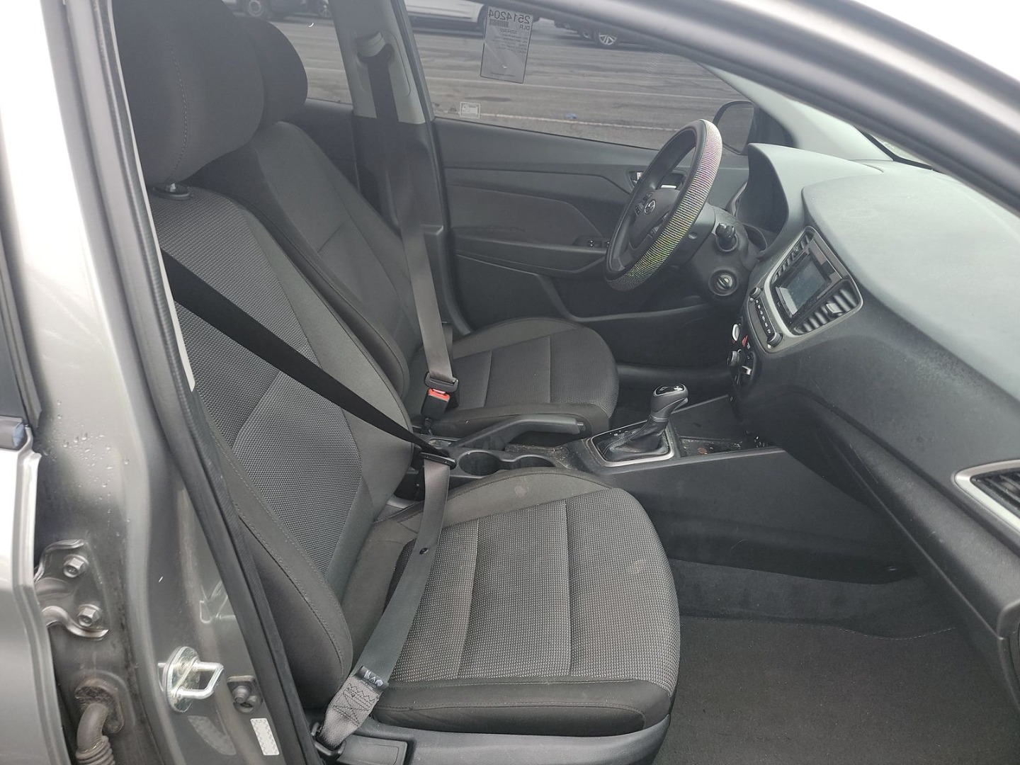 2021 Hyundai Accent SE - Photo 8