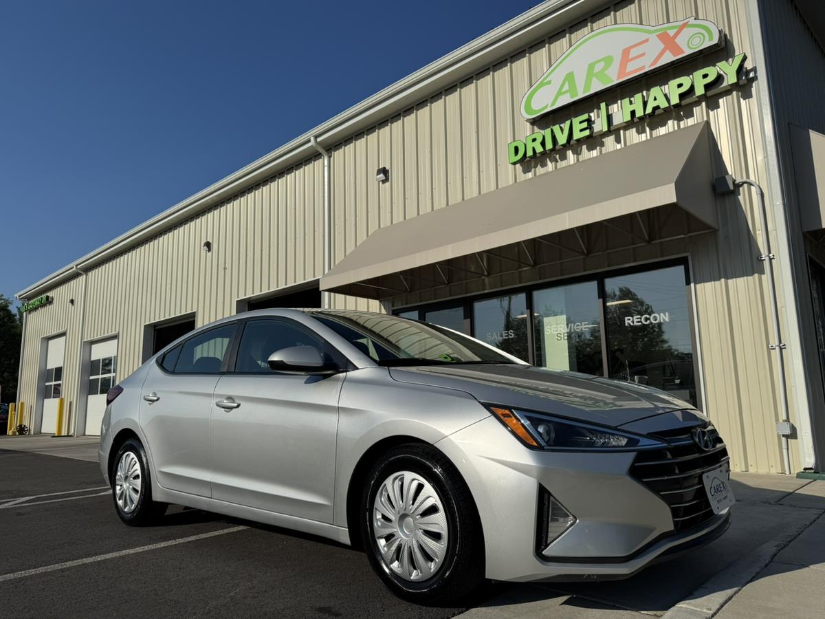 2019 Hyundai Elantra SE - Photo 1