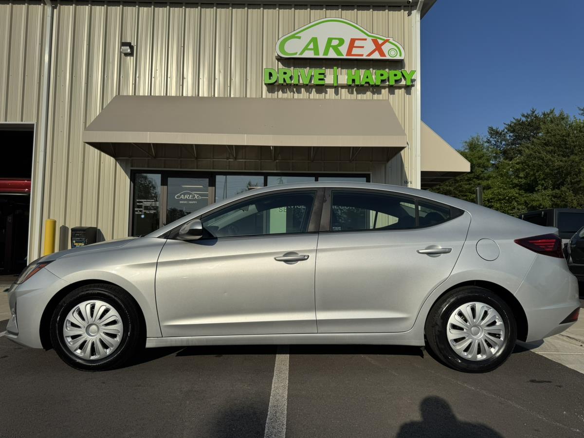 2019 Hyundai Elantra SE - Photo 5