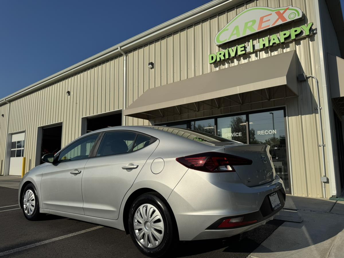2019 Hyundai Elantra SE - Photo 6