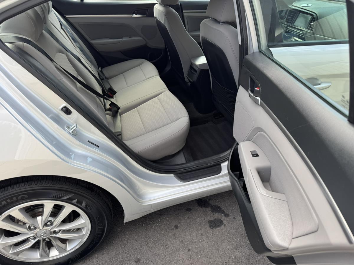2019 Hyundai Elantra Eco - Photo 12
