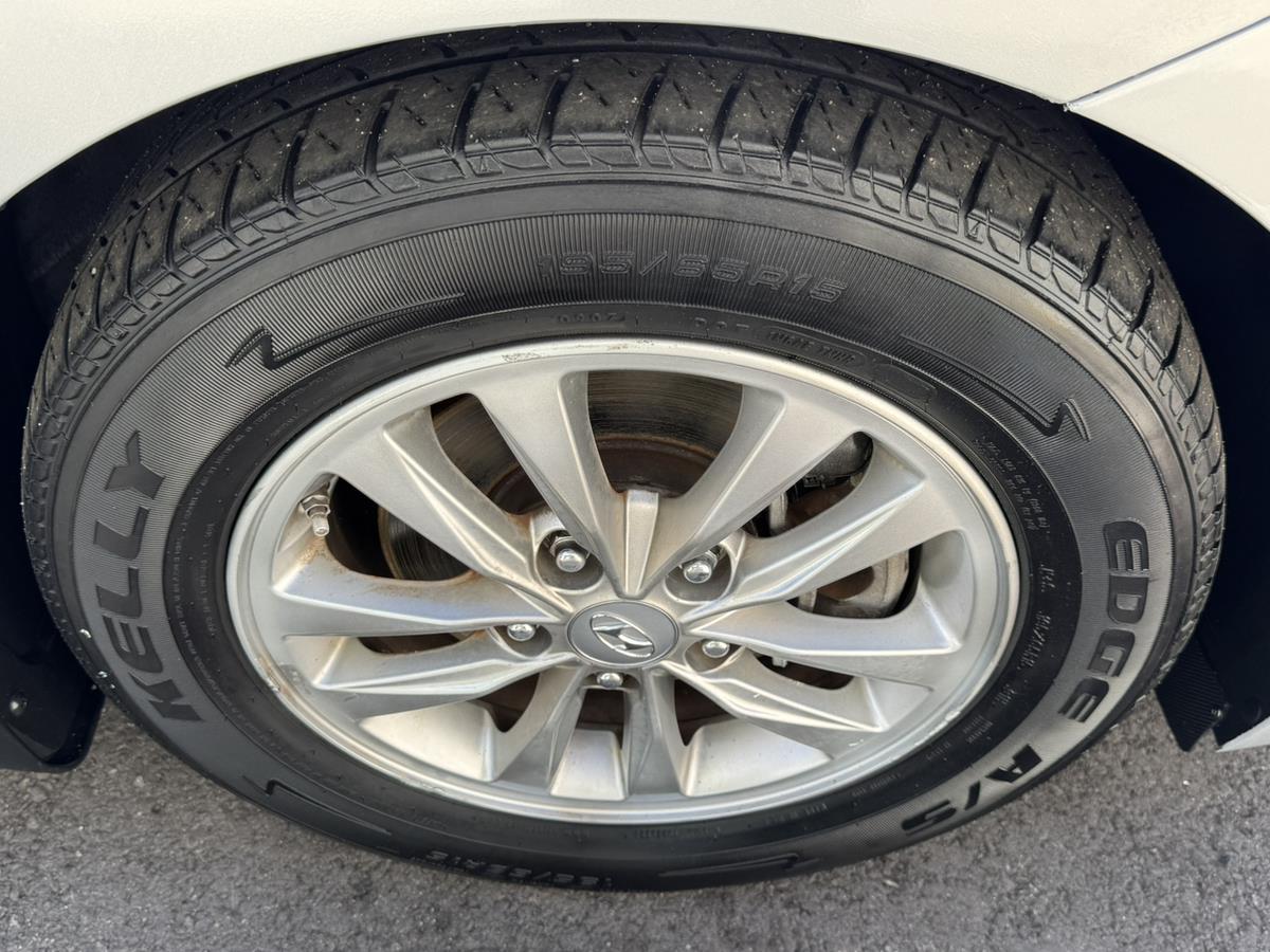 2019 Hyundai Elantra Eco - Photo 18