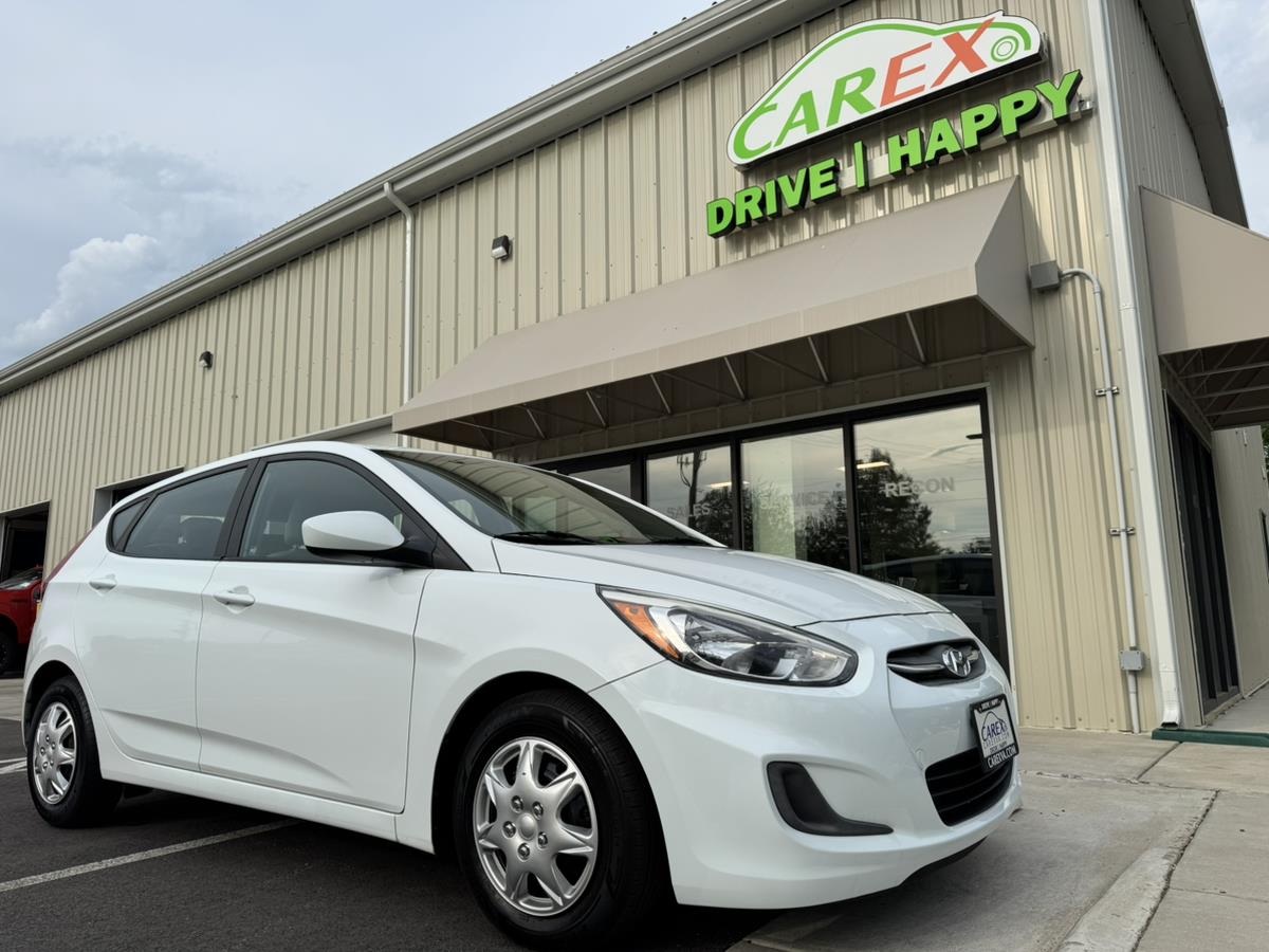 2017 Hyundai Accent SE 5-Door 6-Speed Automatic's photo
