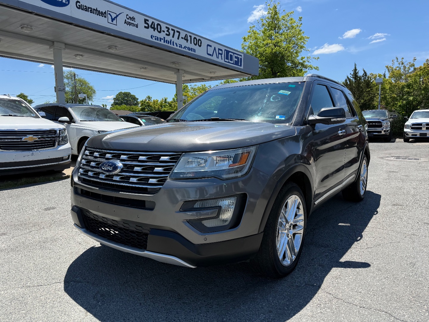 2017 Ford Explorer XLT 4WD's photo