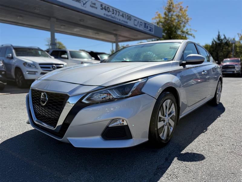 Silver 2020 Nissan Altima Sedan Front-Wheel Drive Automatic