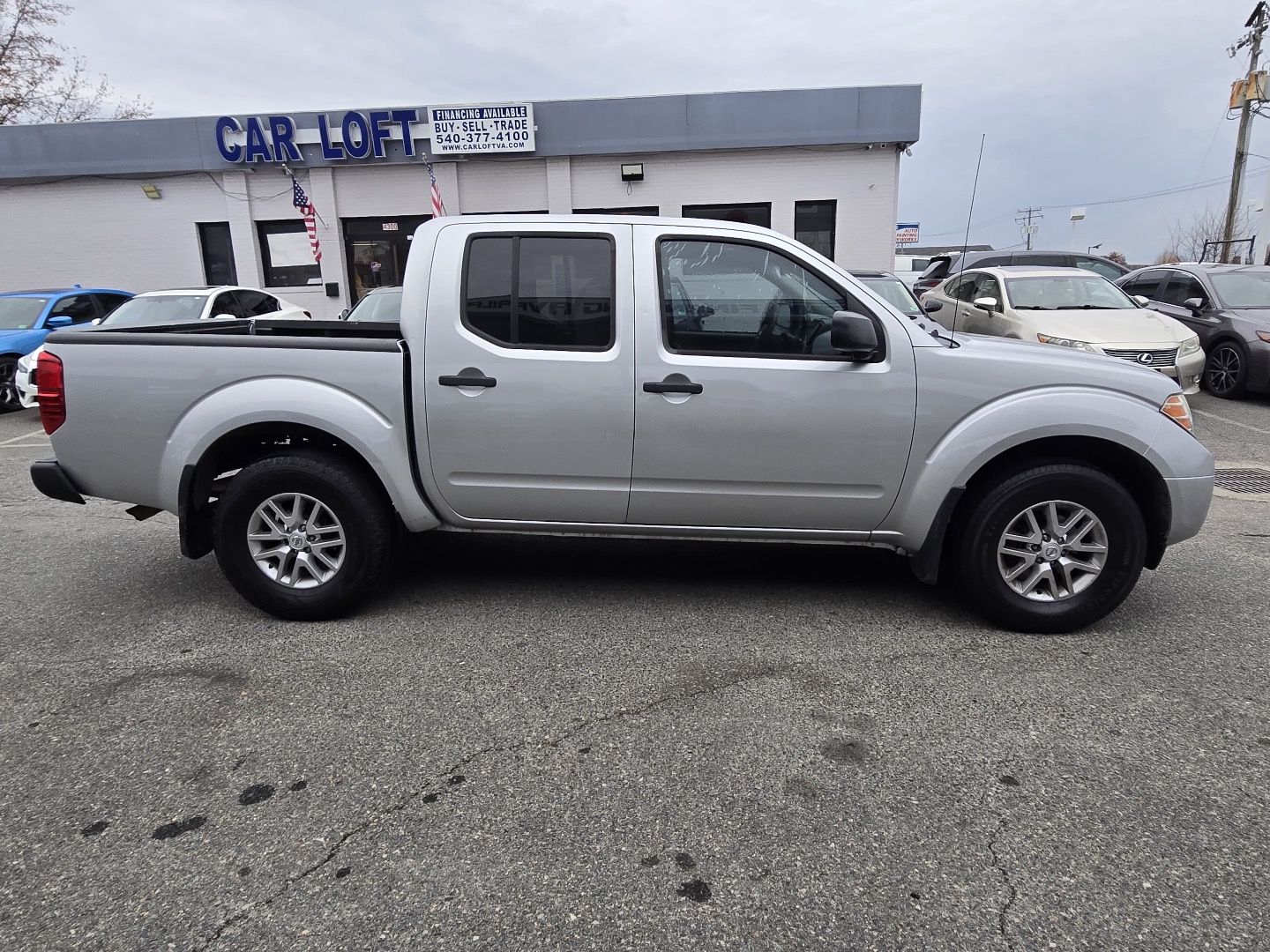 2019 Nissan Frontier SV - Photo 9