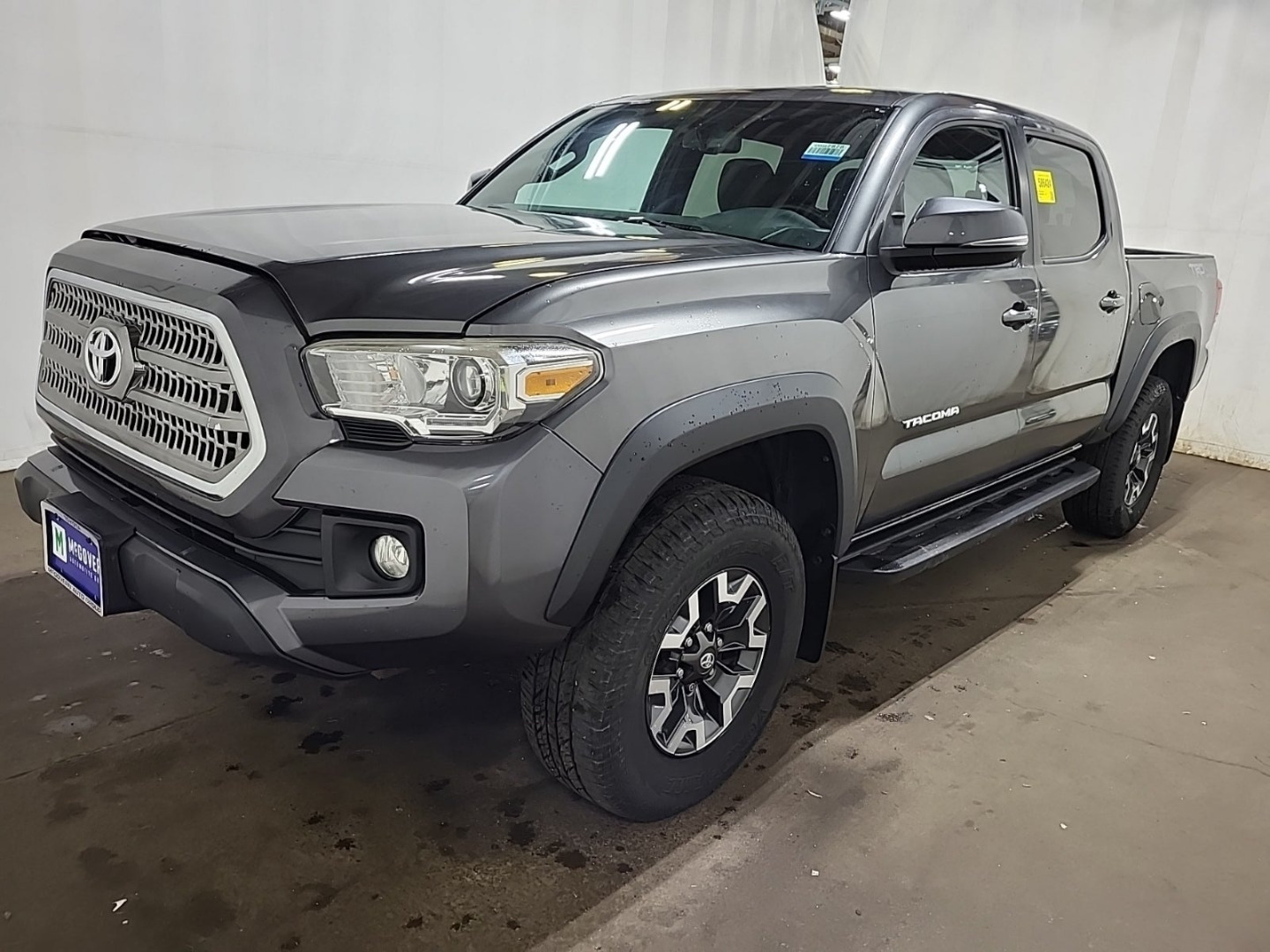 2016 Toyota Tacoma TRD Off Road Double Cab 4x4 V6 M/T SB's photo