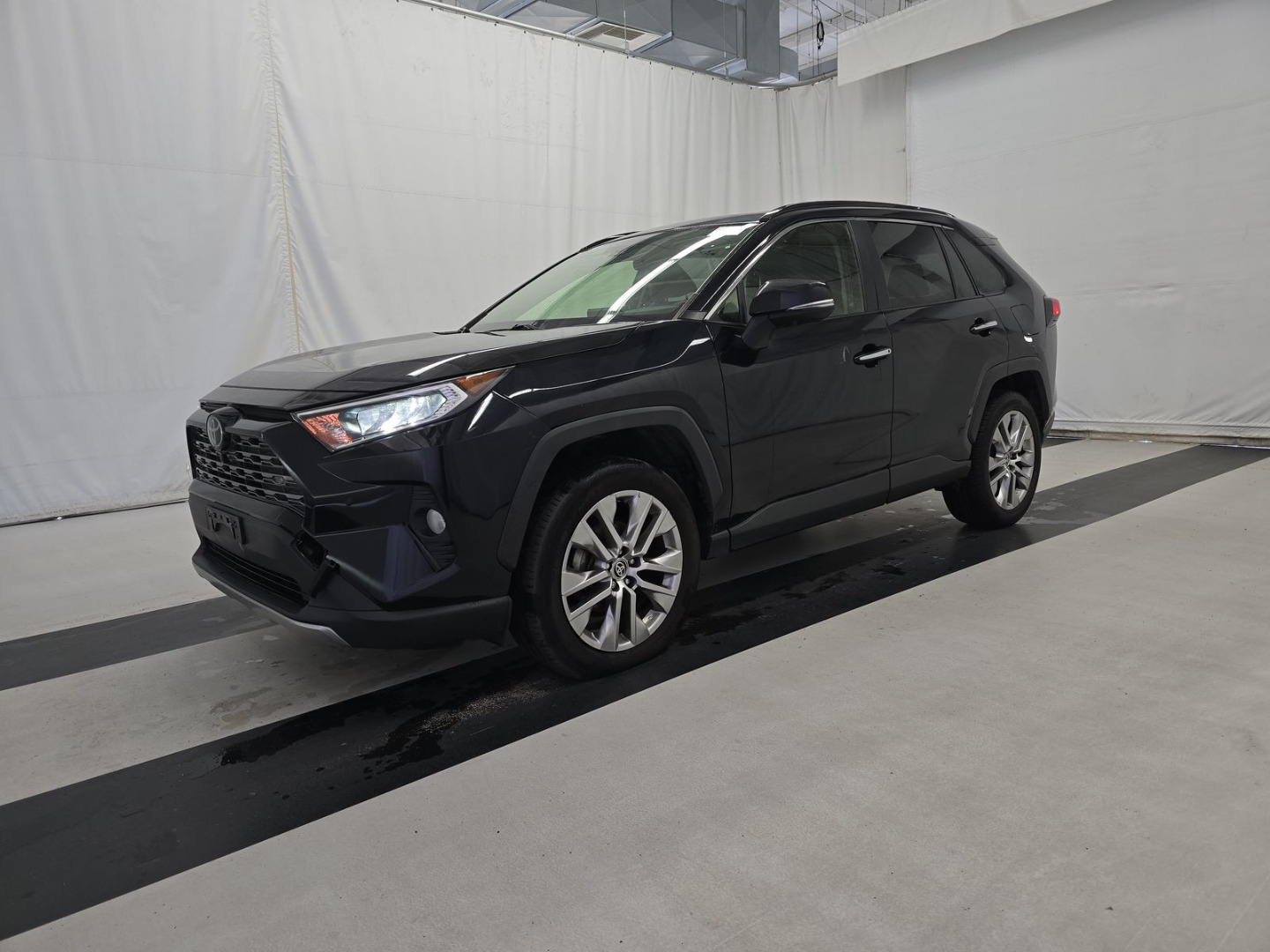 2020 Toyota RAV4 Limited AWD's photo