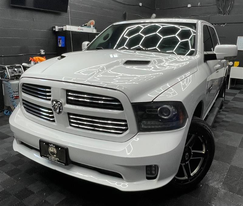 2016 RAM 1500 SPORT