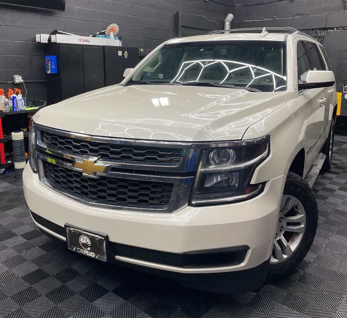 White 2015 Chevrolet Tahoe SUV / Crossover Four-Wheel Drive Automatic
