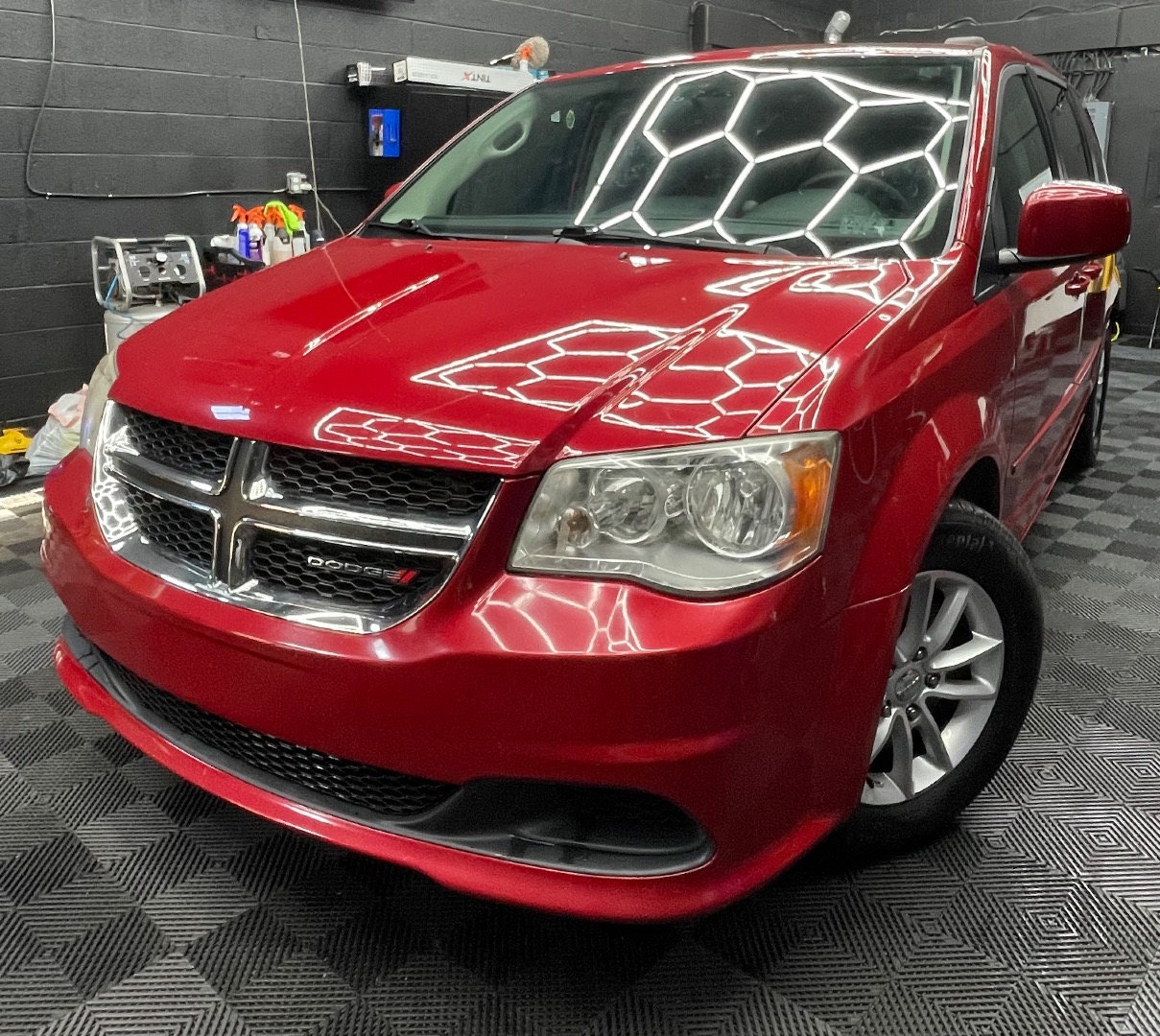 2014 Dodge Grand Caravan SXT's photo