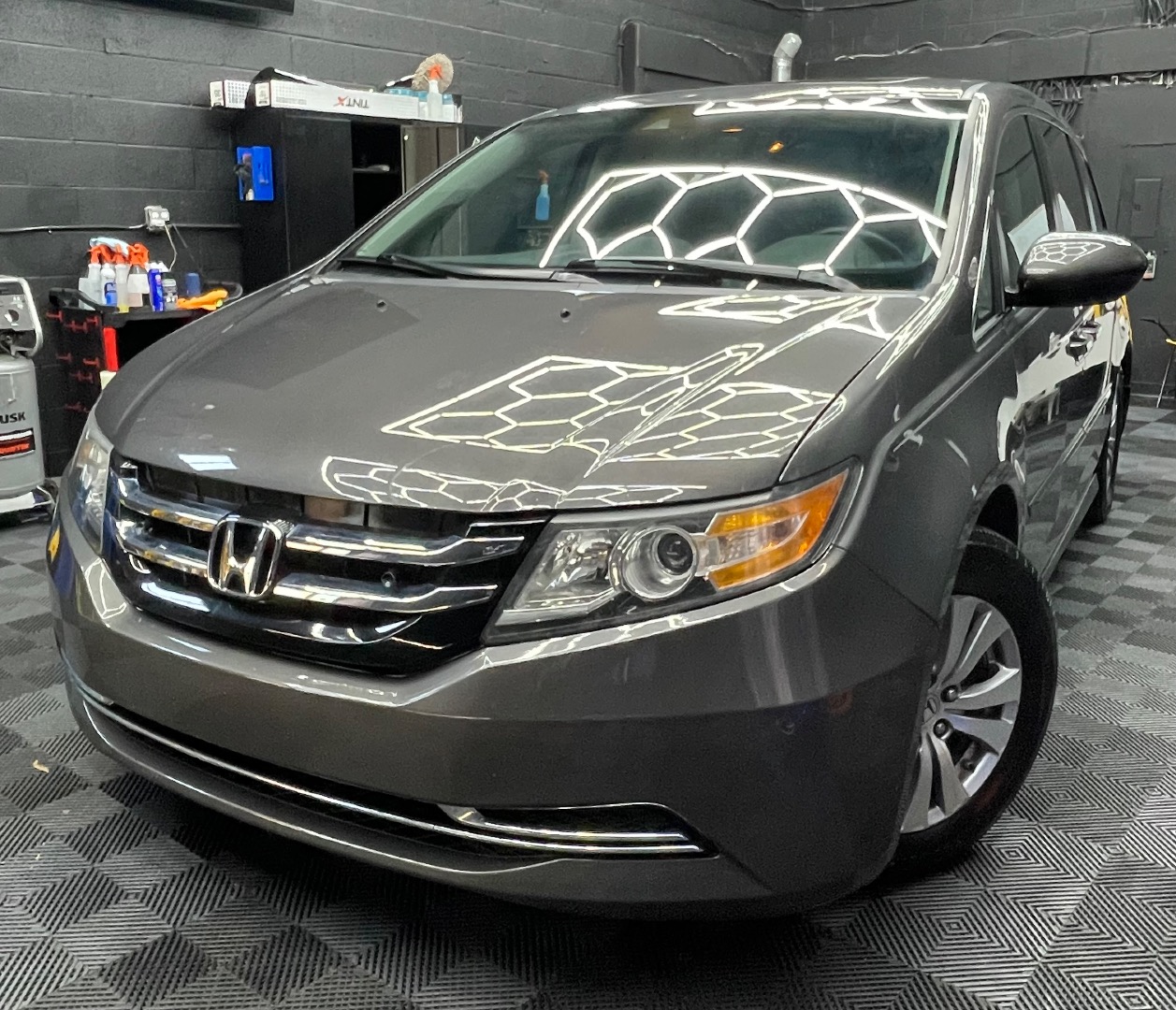 2015 Honda Odyssey EX-L with DVD Rear Entertainment System's photo