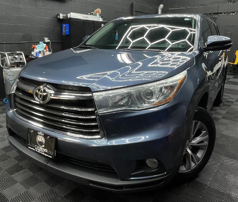 2015 TOYOTA HIGHLANDER LE