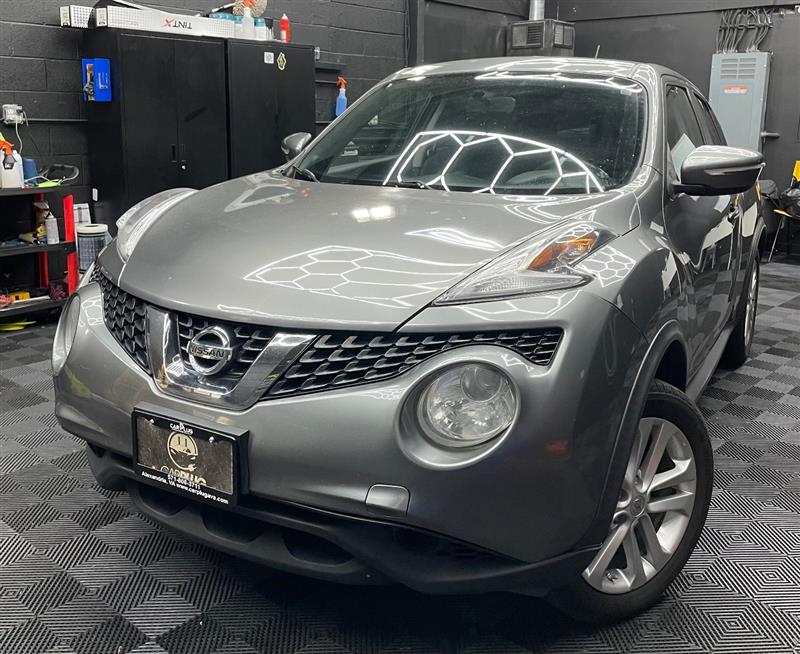 2016 Nissan Juke SV - Photo 2