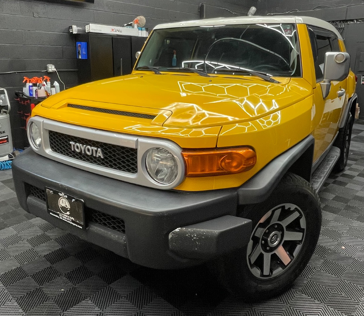 2010 Toyota FJ Cruiser 4x4 AT's photo
