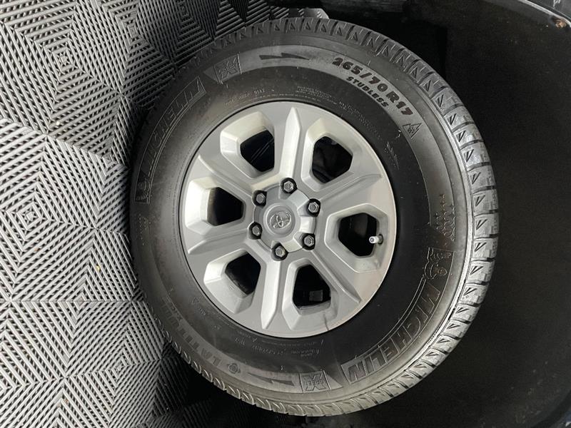 2014 Toyota 4Runner SR5 - Photo 16