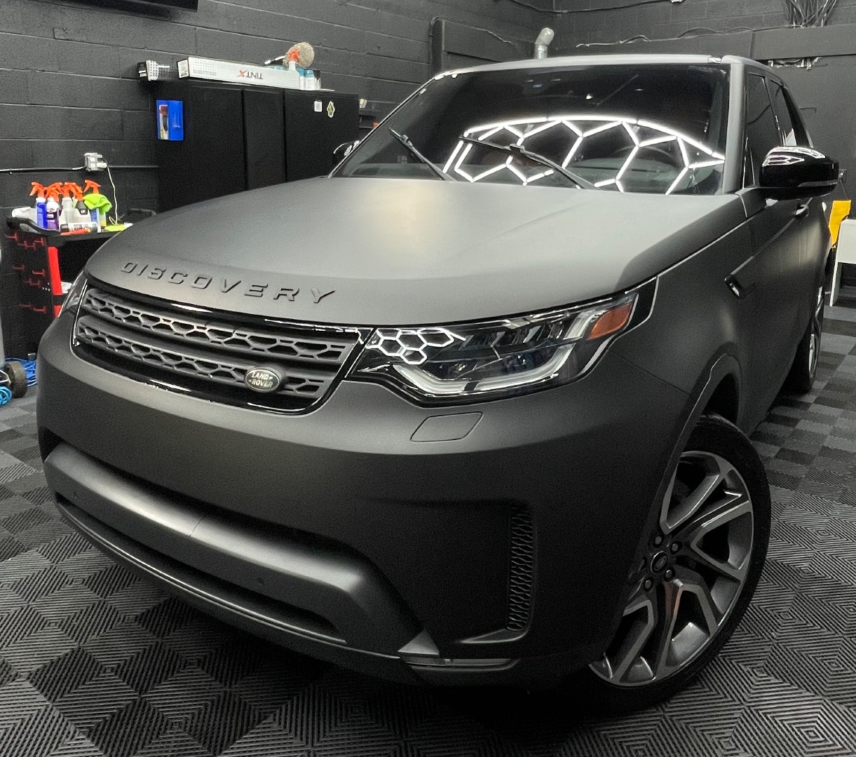 2020 Land Rover Discovery HSE LUX SC V6's photo