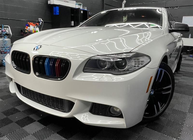2013 BMW 5 Series 528i - Photo 2