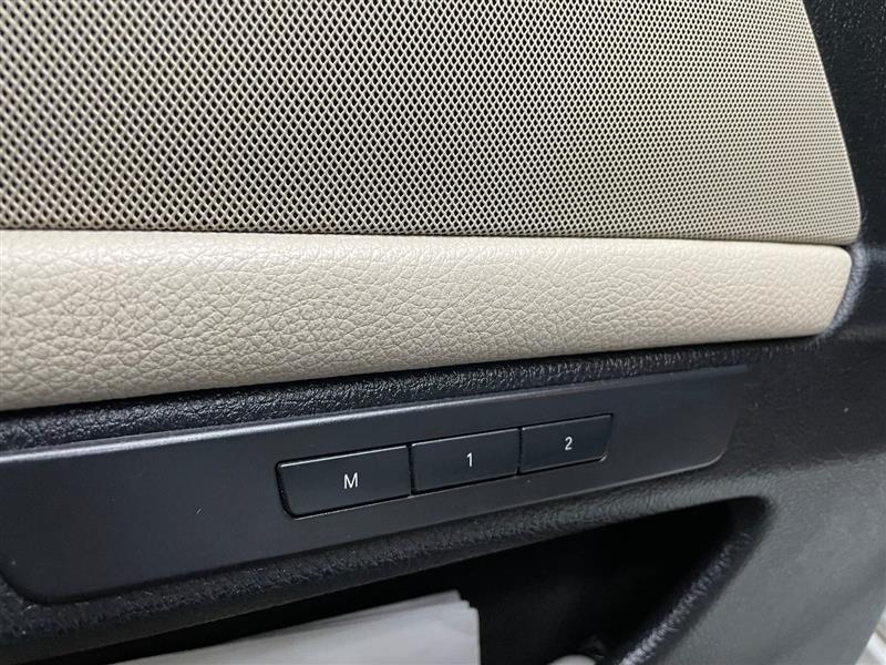 2013 BMW 5 Series 528i - Photo 60