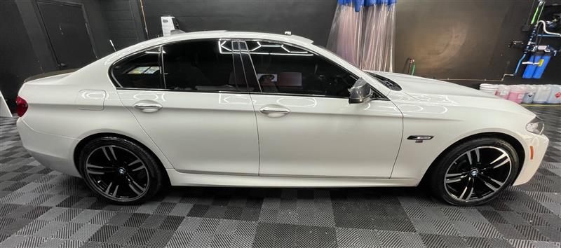 2013 BMW 5 Series 528i - Photo 12