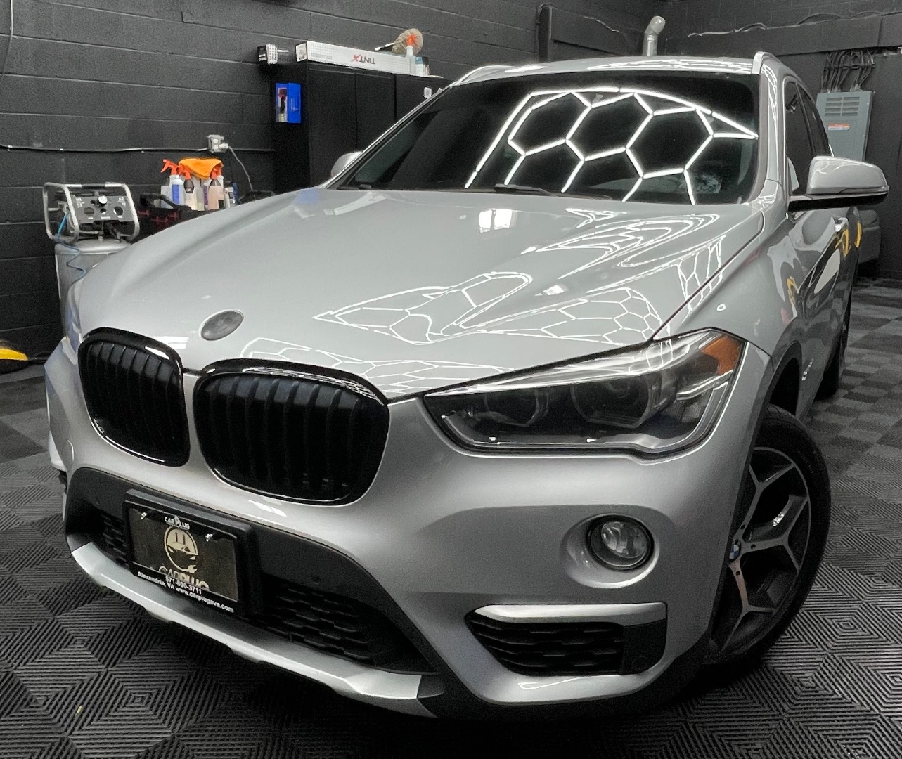 2016 BMW X1 xDrive28i's photo