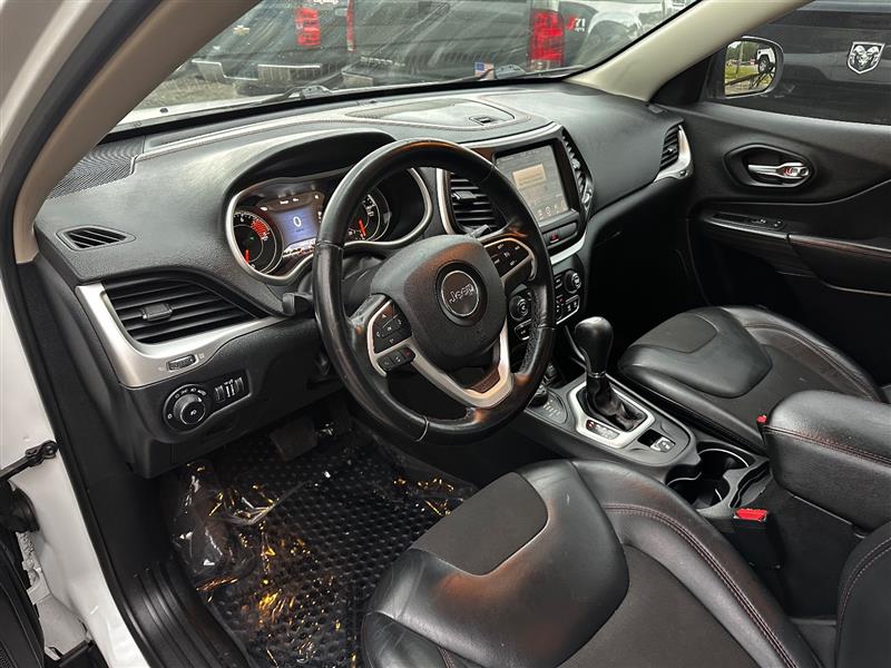 2016 Jeep Cherokee Trailhawk - Photo 13