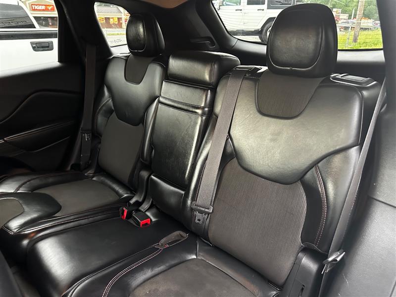 2016 Jeep Cherokee Trailhawk - Photo 20