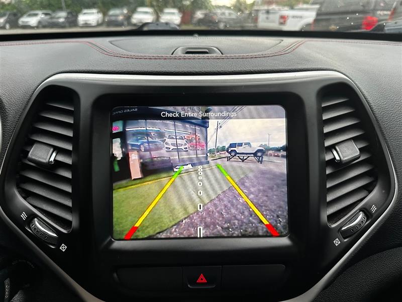2016 Jeep Cherokee Trailhawk - Photo 26