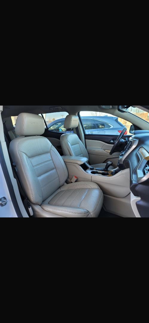 2017 GMC Acadia Denali - Photo 23